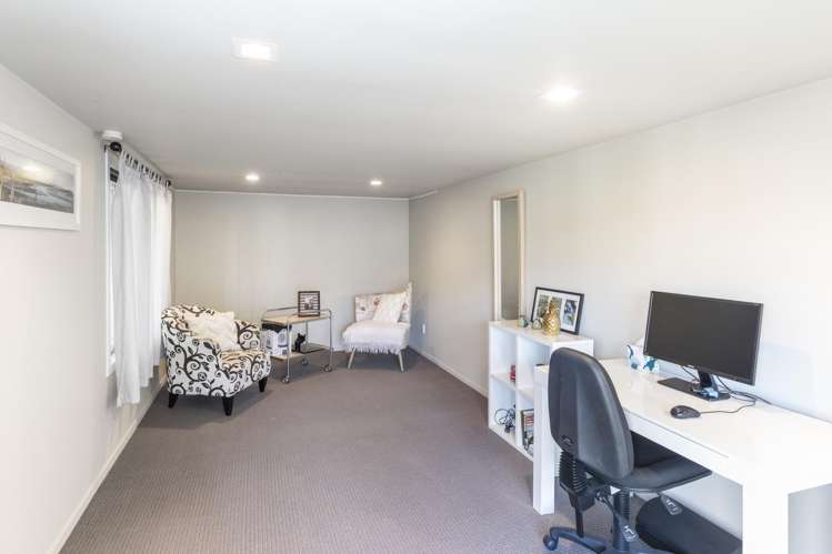 53 Woolley Street Avondale_17