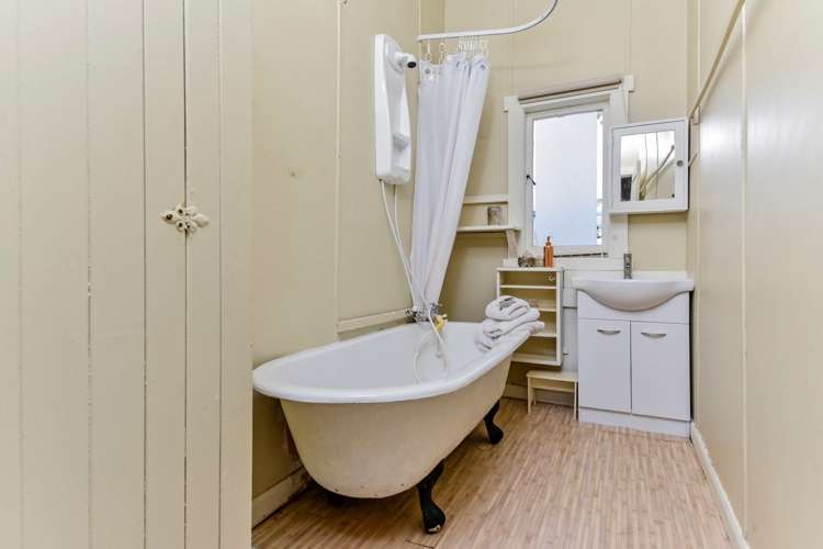 12 William Bond Street Stanley Point_12