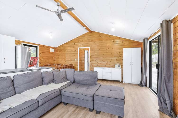 68a Acacia Crescent Glenview_5