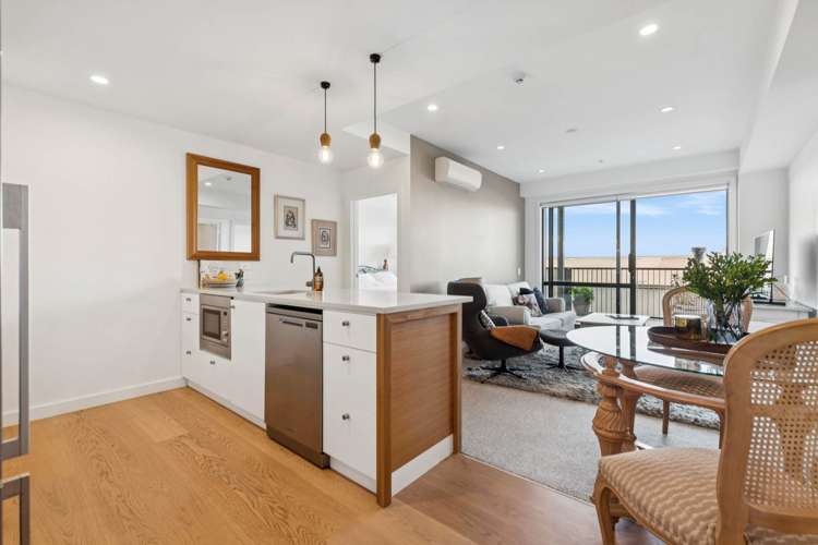 303/30A Enfield Street Mt Eden_1