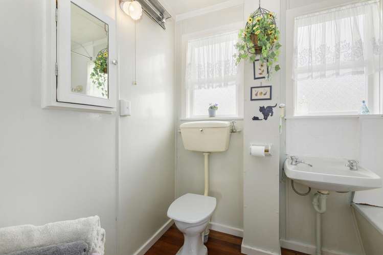 13 Bush Street Naenae_12