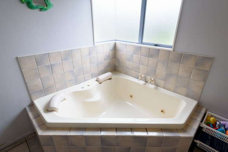 24 Joseph Banks Drive Whitby_23