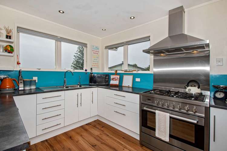 10 Leonard Place Onerahi_8