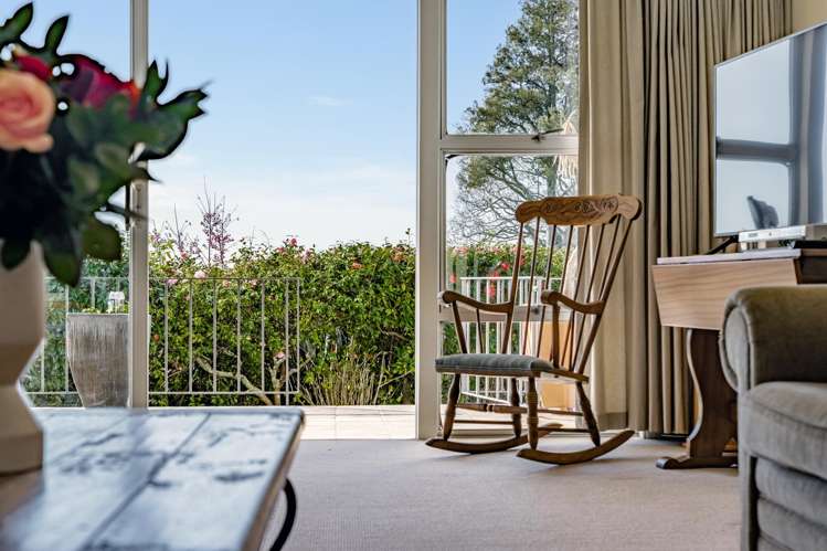 2 and 3/14 Portland Road Remuera_17