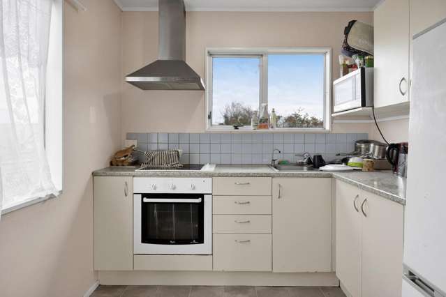 1 Charles Major Place Hawera_2