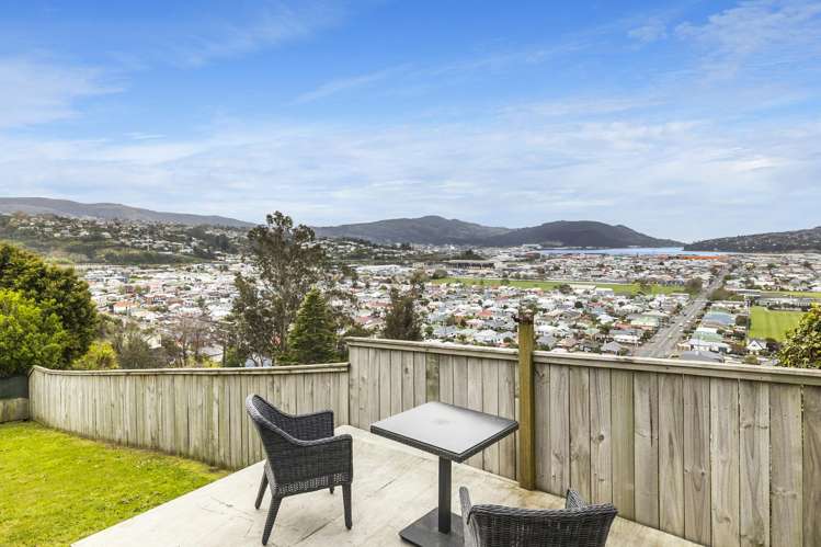 77 Easther Crescent Kew_9