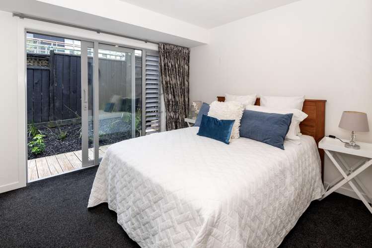 42a Glenfern Road Mellons Bay_10