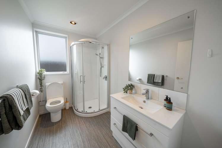 22 Lowe Street Avenal_12