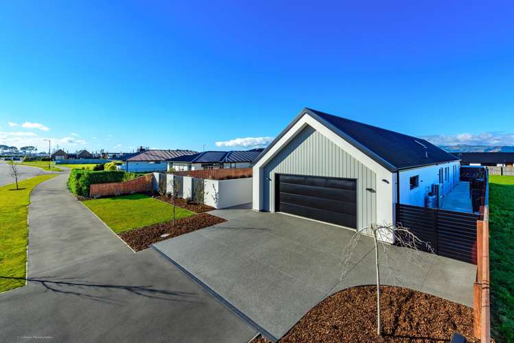 10 Benashet Drive Lincoln_38