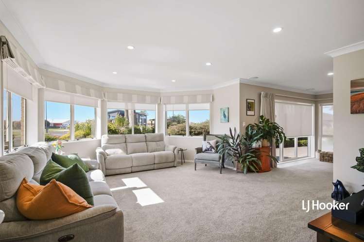 1 Island Vista Athenree_11