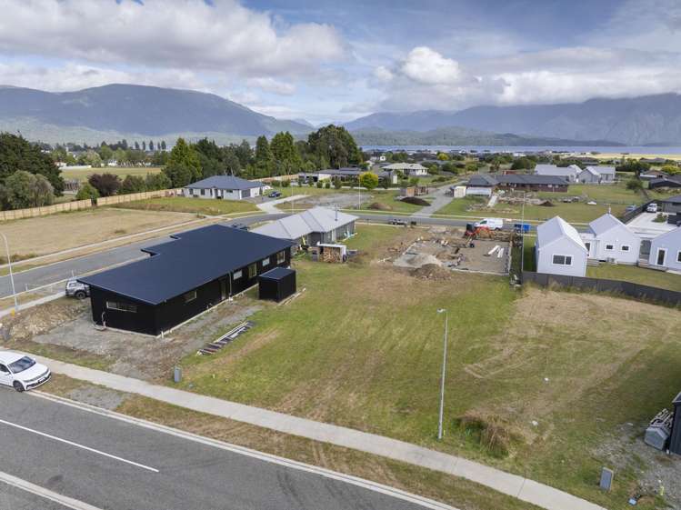 36 Te Kuaha Crescent Te Anau_1