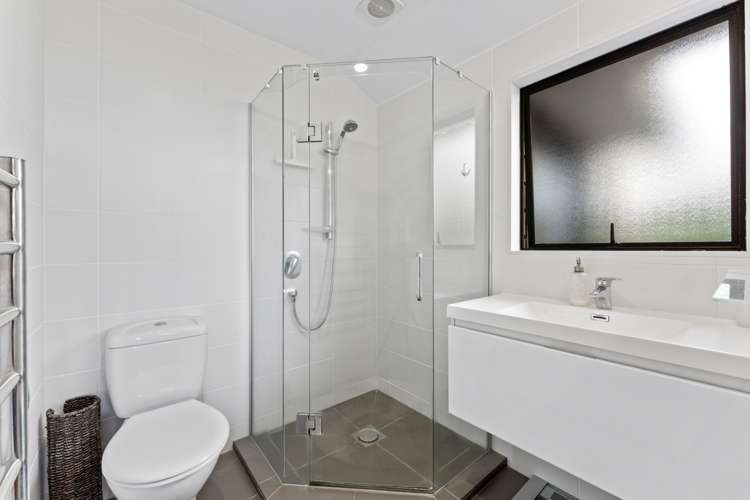 27 Gulf View Road Murrays Bay_12