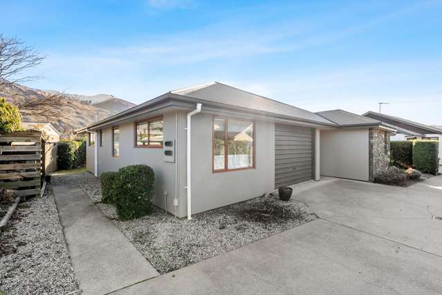 11B Little Oak Common Wanaka_2