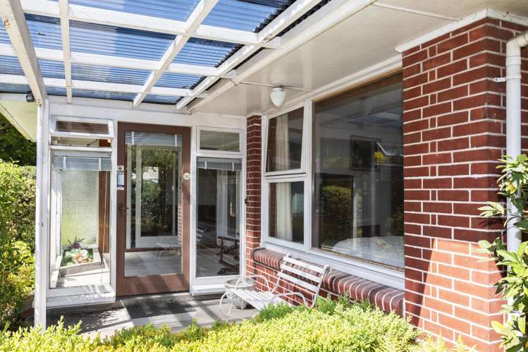 6 Rochford Place Bryndwr_18