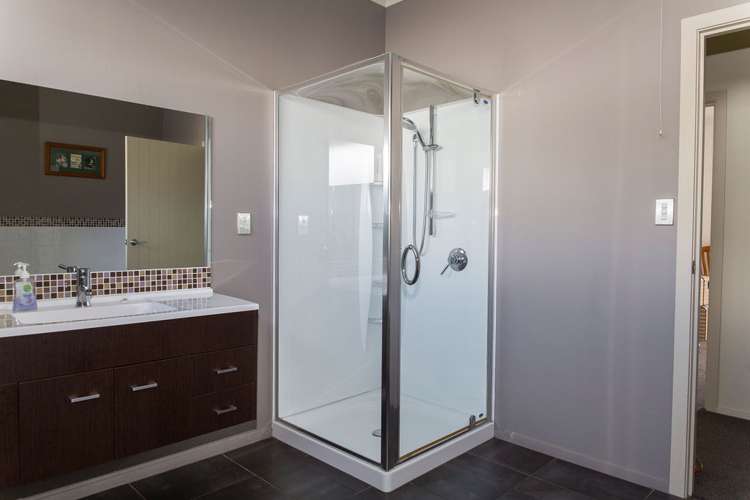 92c Adelaide Road Dannevirke_14