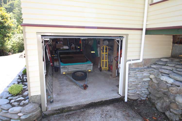 15 Weenink Road Karoro_25