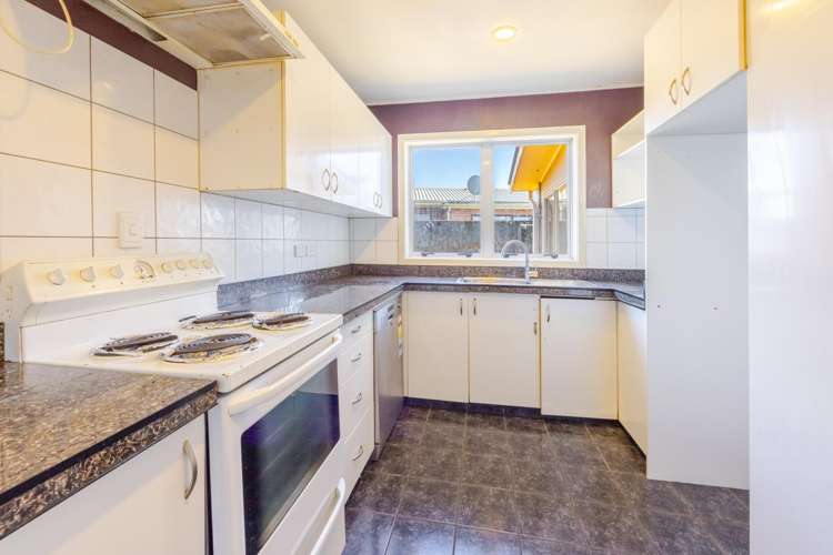 805 Park Road South Akina_17