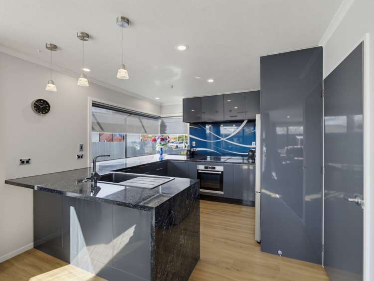 7 Ascot Place_2