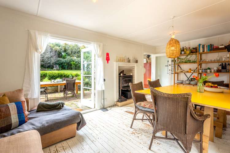 119 Queens Drive Oneroa_7