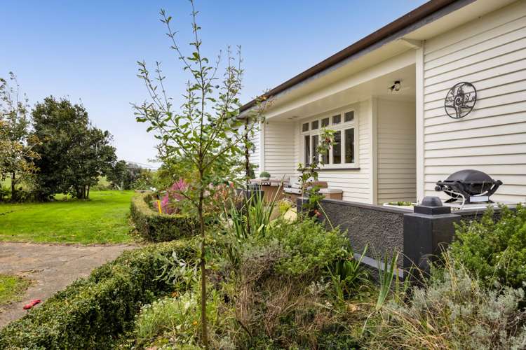 1170 A South Road Manaia_30