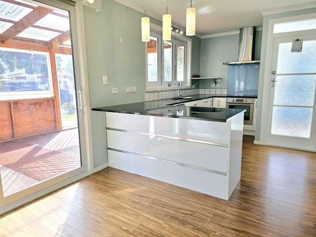 5 Holyoake Crescent 10597_3