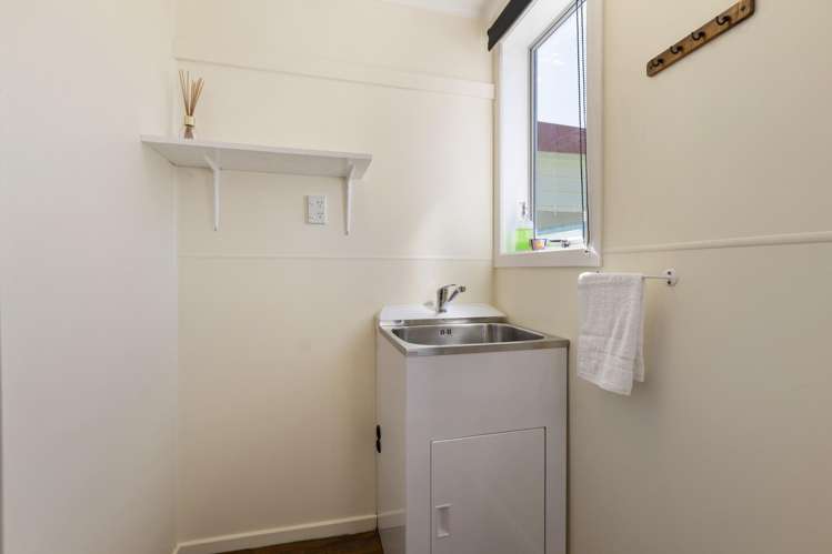 82 Orlando Street Stratford_19