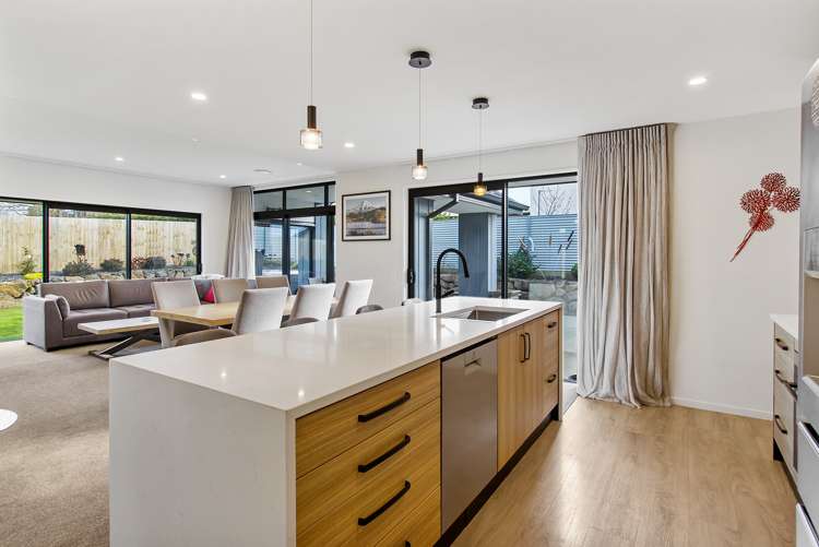 54 Meadowstone Street Gleniti_6