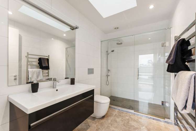 45 Tawera Road Greenlane_16