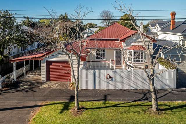 Entry-level do-up in Summer Street!