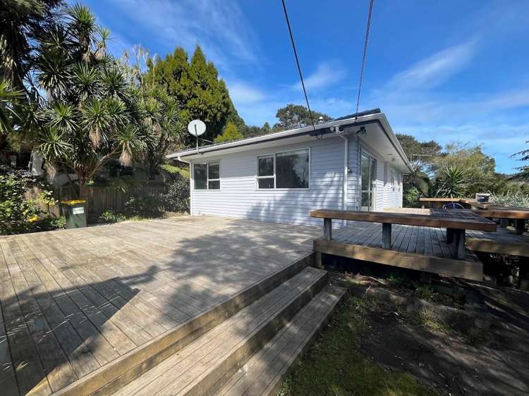 196 Glengarry Road Glen Eden_16