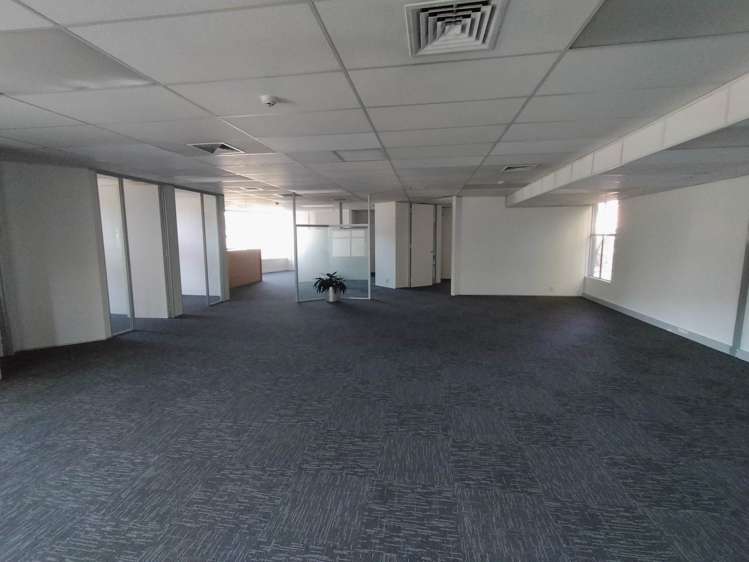 Units A&B/64 Khyber Pass Road Grafton_1