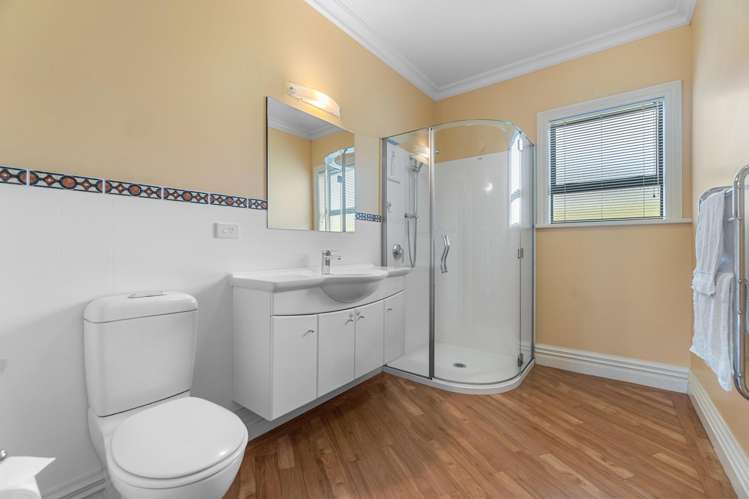 137 Grey Street Hamilton East_18