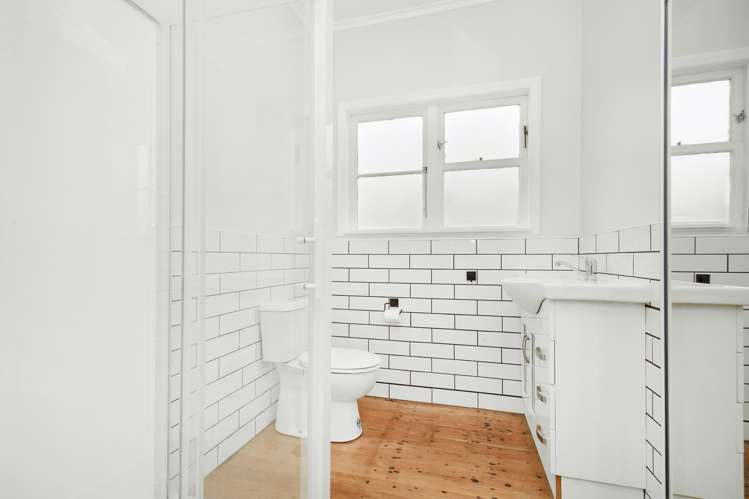 256 Waiwhetu Road Waterloo_14