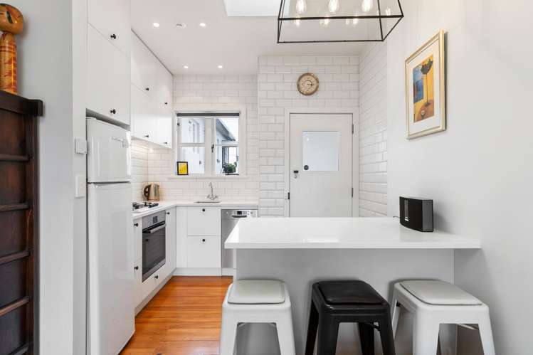 3/64 Victoria Road Devonport_2