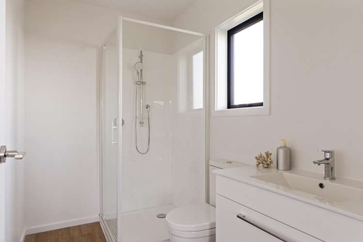 Lot #2/ECT/16 Commerce Place Awapuni_13