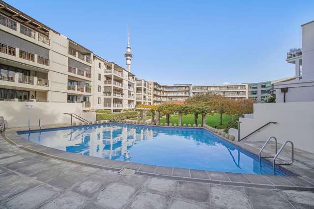 1A/28 Market Place 10015_1