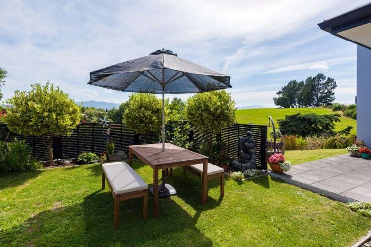 23 Pine Hill Rise Fairhall_16