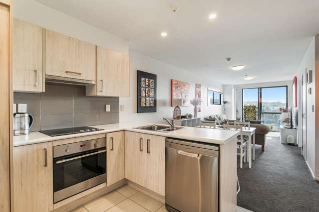 323/17 Link Crescent Stanmore Bay_3