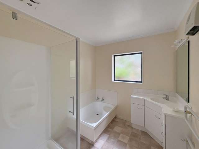 25A Vernon Avenue 10930_3