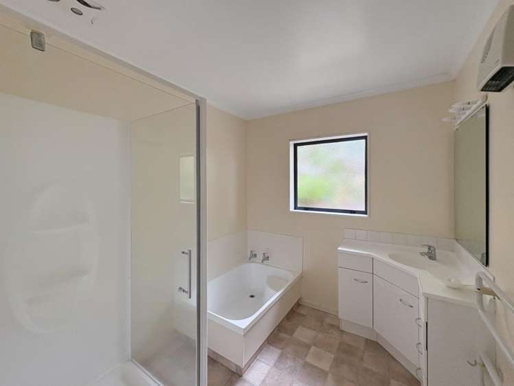 25A Vernon Avenue 10930_3