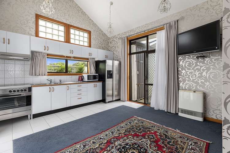 69 Endeavour Street Lyall Bay_2