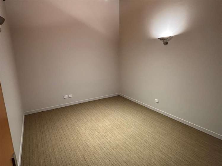 Unit 1, 15 Lake Road Frankton_5