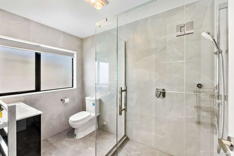 8 Whiti Lane Pakuranga_16