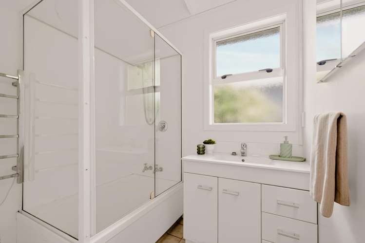 64 Te Henga Road Waitakere_12