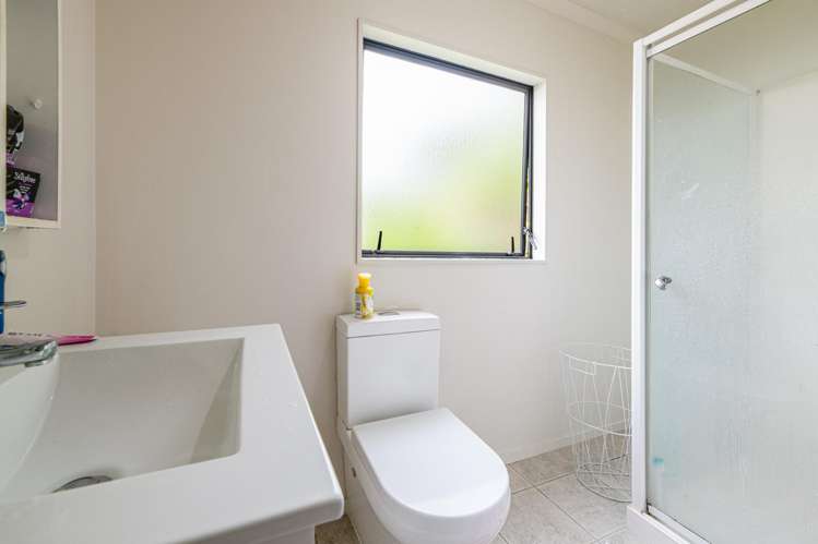74 Hetherington Road Ranui_12