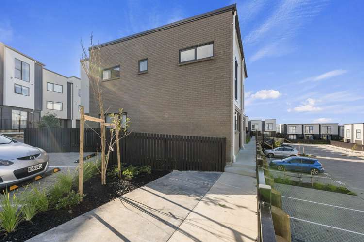 23 Tukari Lane Mangere Bridge_17