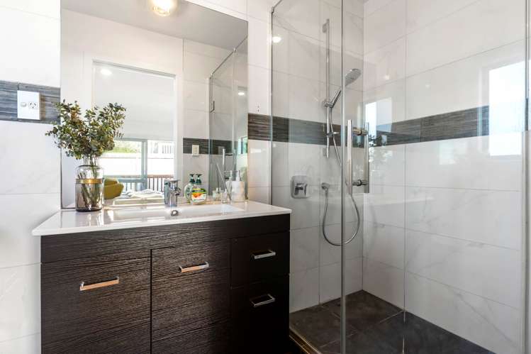 9 Ervine Place Bucklands Beach_12