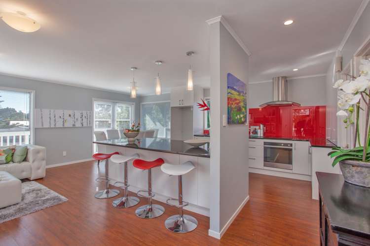 27 Puketitiro Street Glen Eden_2