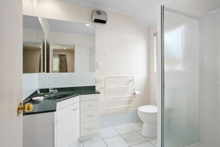 7 Fairburn Place Leamington_6