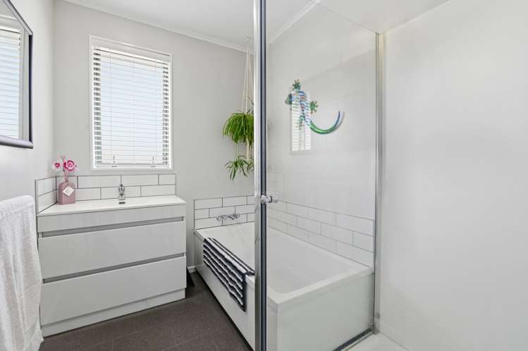 7 Pukeko Street Hillcrest_10